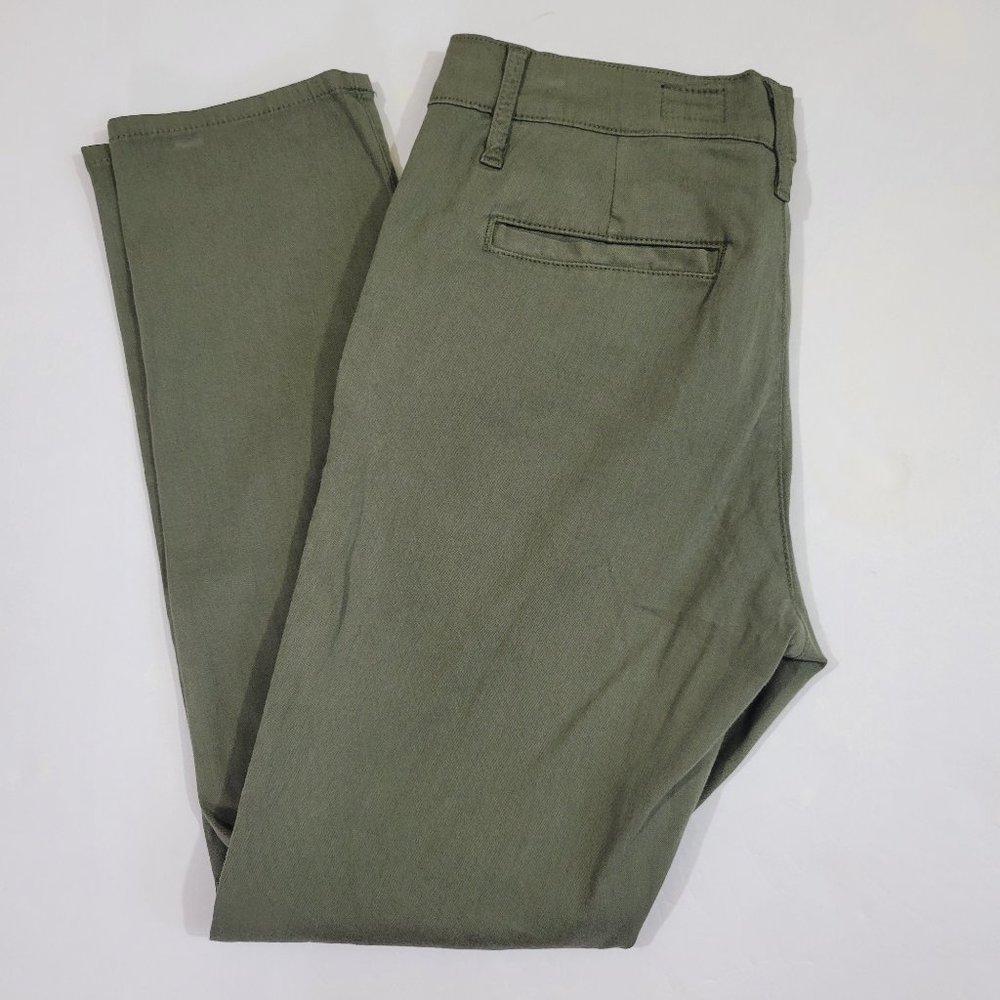 AG Wyatt Utilitarian Slouchy Skinny Cargo Pant in Army Olive Green